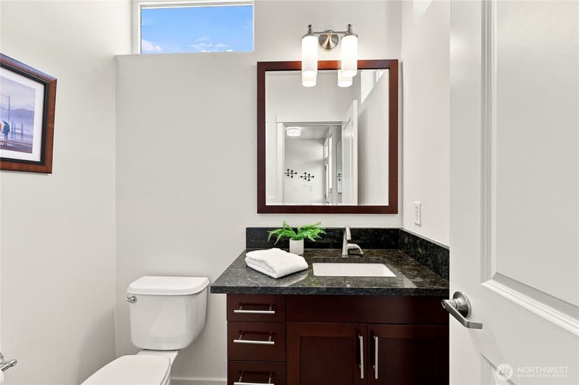 Property photo for 130 Harbor Square Loop NE #H1, Bainbridge Island photo 13