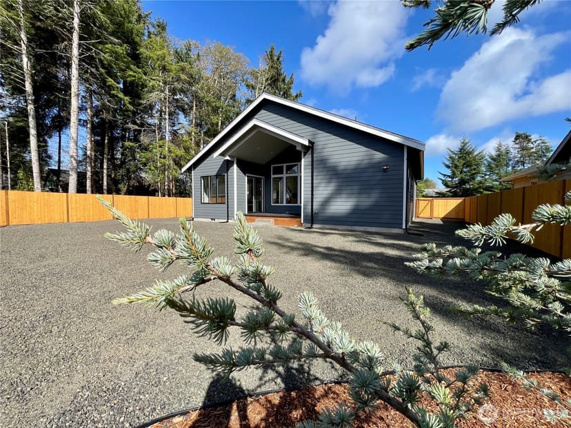 Property photo for 395 Duck Lake Drive NE, Ocean Shores photo 30