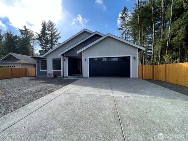 Property photo for 395 Duck Lake Drive NE, Ocean Shores photo 2