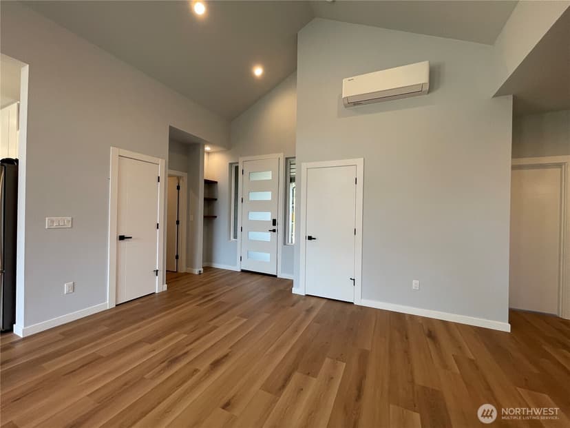 Property photo for 395 Duck Lake Drive NE, Ocean Shores photo 11