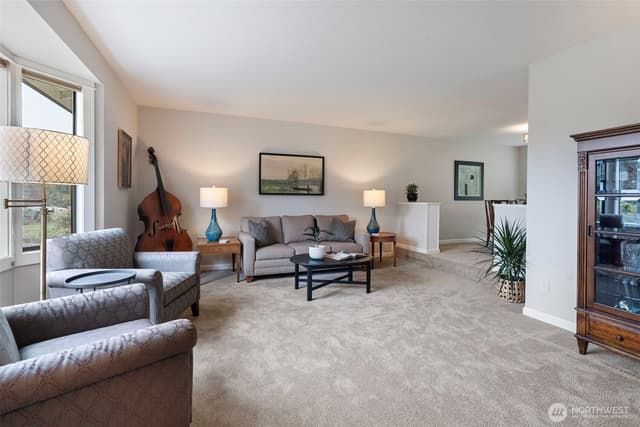 Property photo for 9721 56th Street W, University Place photo 4