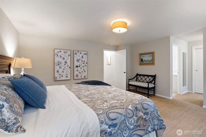 Property photo for 9721 56th Street W, University Place photo 24