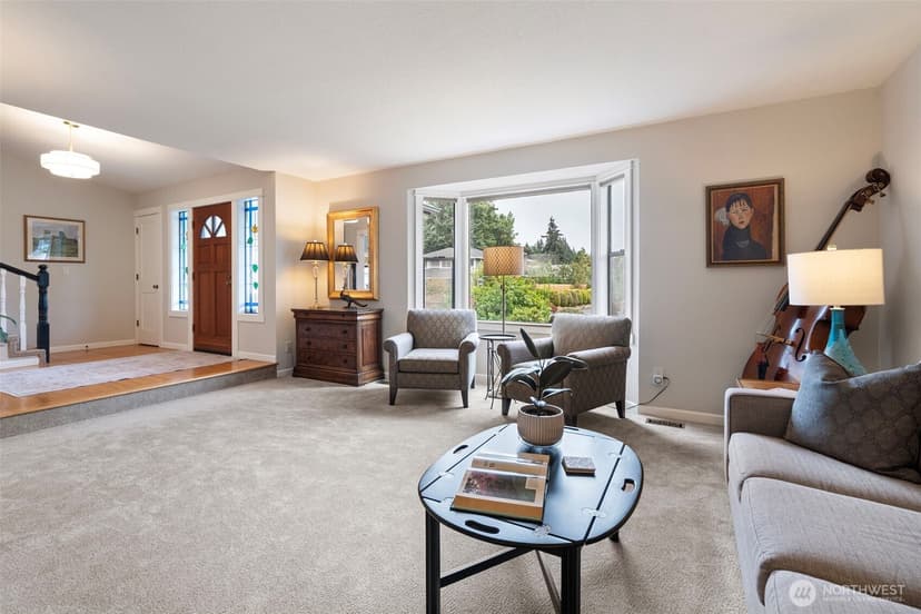 Property photo for 9721 56th Street W, University Place photo 3