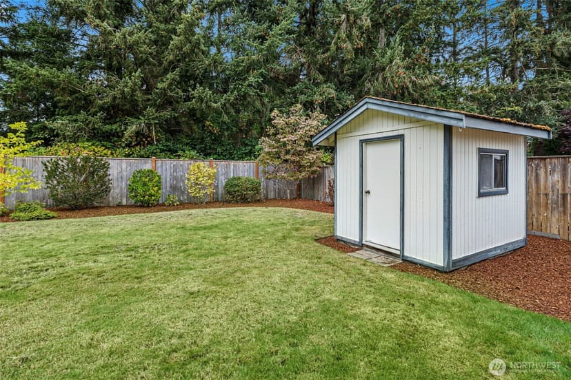Property photo for 9721 56th Street W, University Place photo 30