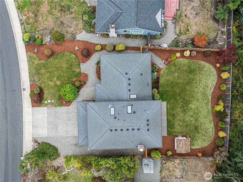 Property photo for 9721 56th Street W, University Place photo 32