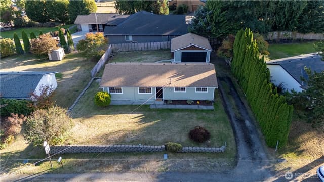 Property photo for 10622 10th Street Ct E, Edgewood photo 3