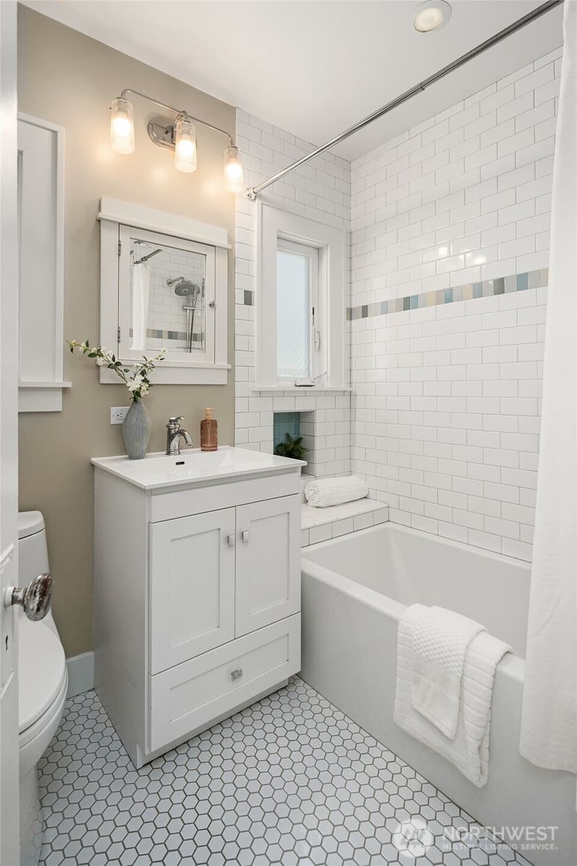 Property photo for 822 31st Avenue, Seattle photo 21