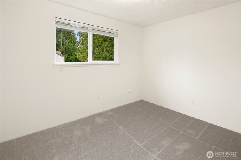 Property photo for 2418 74th Street SE, Everett photo 14