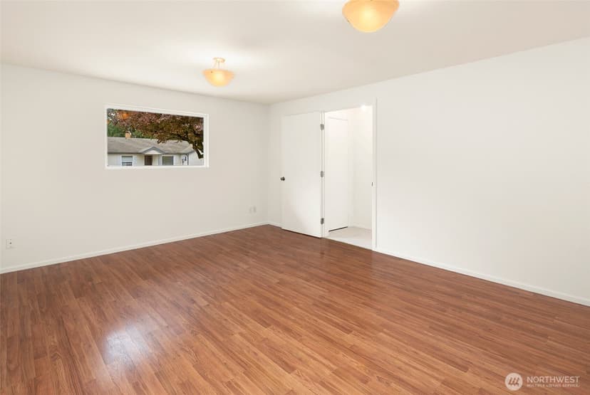Property photo for 2418 74th Street SE, Everett photo 15