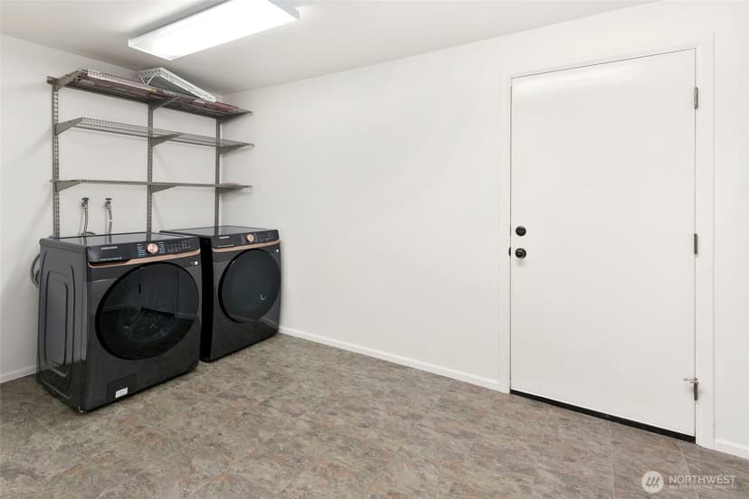 Property photo for 2418 74th Street SE, Everett photo 18