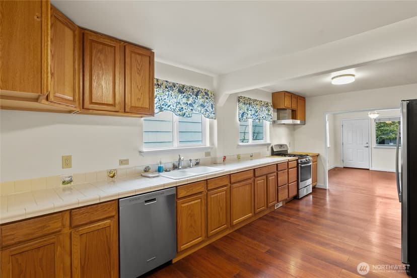 Property photo for 4724 S Findlay Street #A, Seattle photo 10