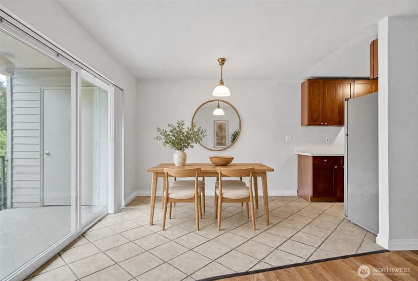Property photo for 321 Bellevue Way SE #203, Bellevue photo 6