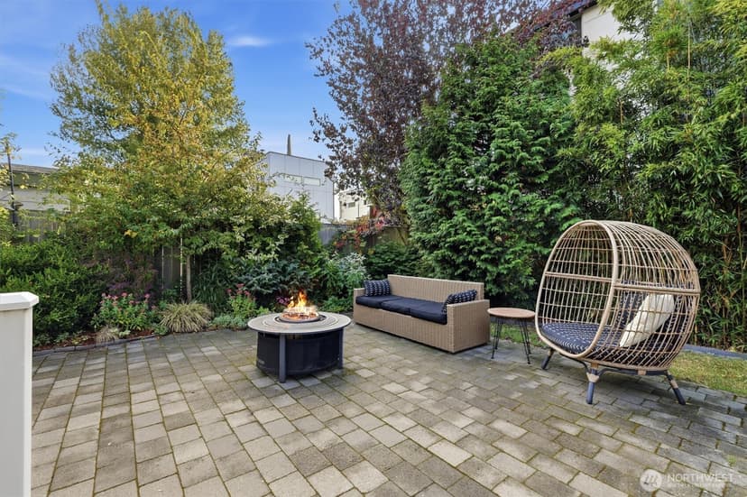 Property photo for 833 NW 64th Street, Seattle photo 31