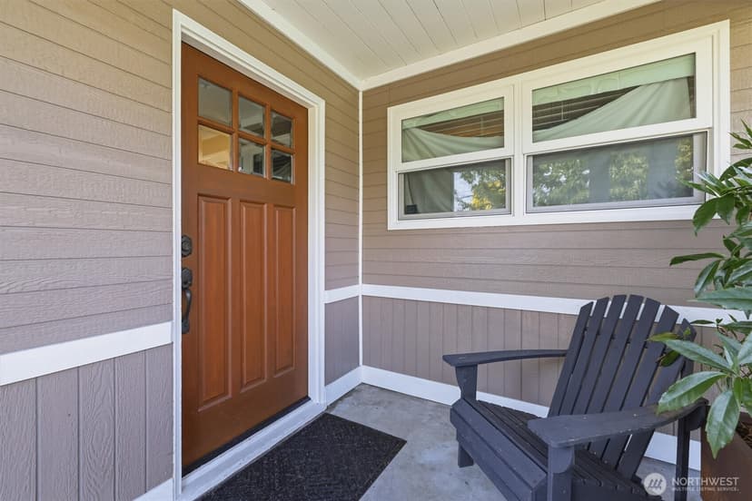 Property photo for 833 NW 64th Street, Seattle photo 3