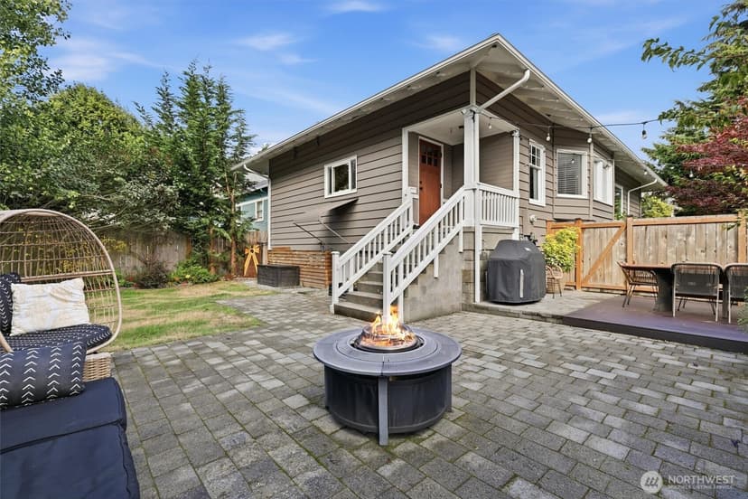 Property photo for 833 NW 64th Street, Seattle photo 30