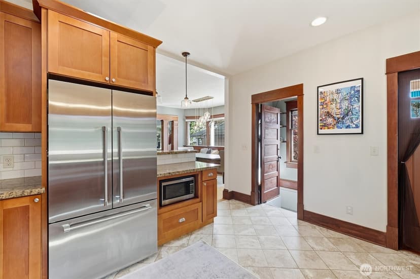 Property photo for 833 NW 64th Street, Seattle photo 14