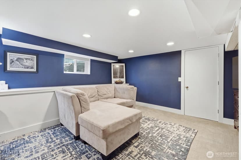 Property photo for 833 NW 64th Street, Seattle photo 24