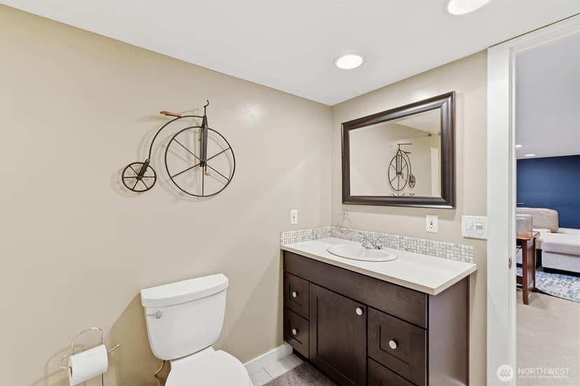 Property photo for 833 NW 64th Street, Seattle photo 27