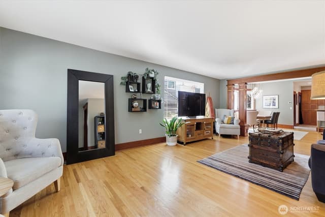 Property photo for 833 NW 64th Street, Seattle photo 5