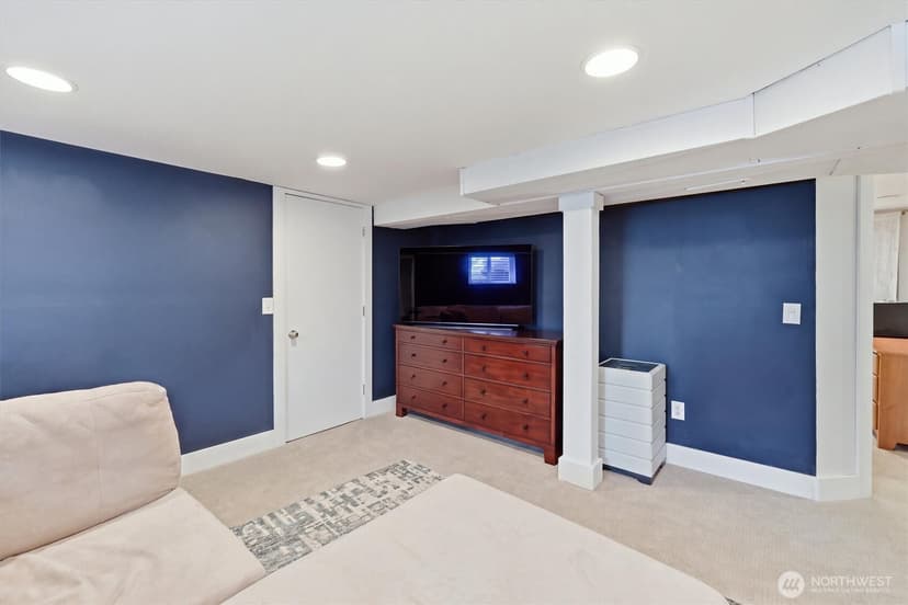 Property photo for 833 NW 64th Street, Seattle photo 22