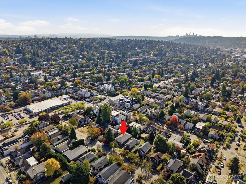 Property photo for 833 NW 64th Street, Seattle photo 37