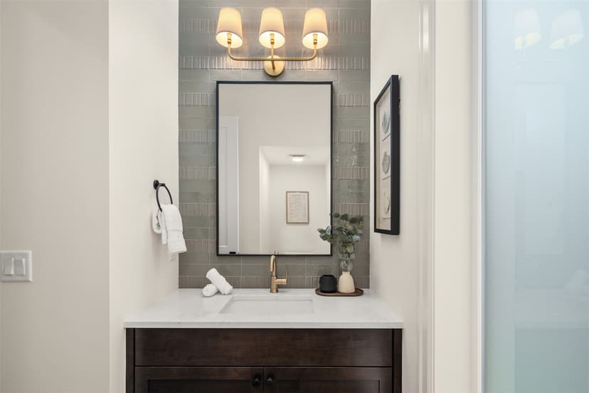 Property photo for 16422 NE 29th Street, Bellevue photo 18