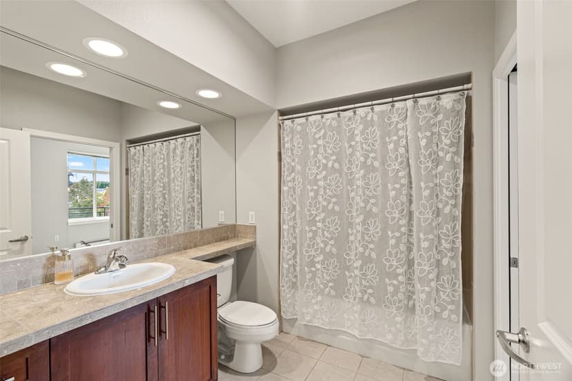 Property photo for 211 Kirkland Avenue #515, Kirkland photo 11