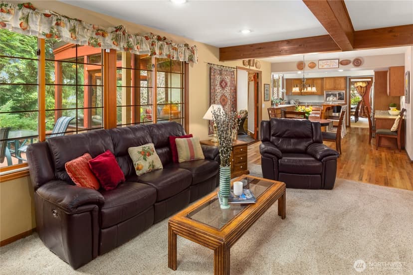 Property photo for 17248 NE 125th Street, Redmond photo 10