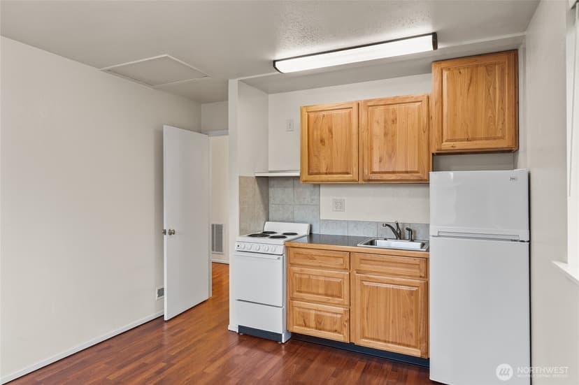 Property photo for 4724 S Findlay Street #B, Seattle photo 6
