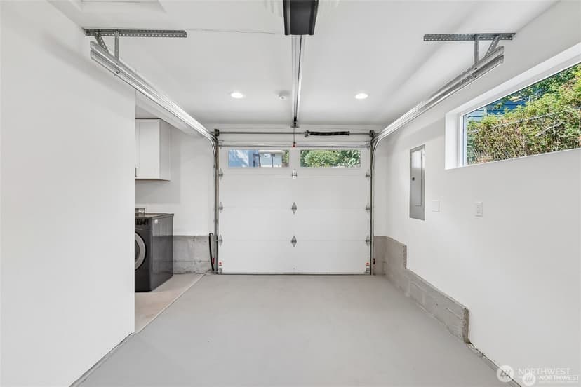 Property photo for 12038 N Park Avenue N, Seattle photo 24