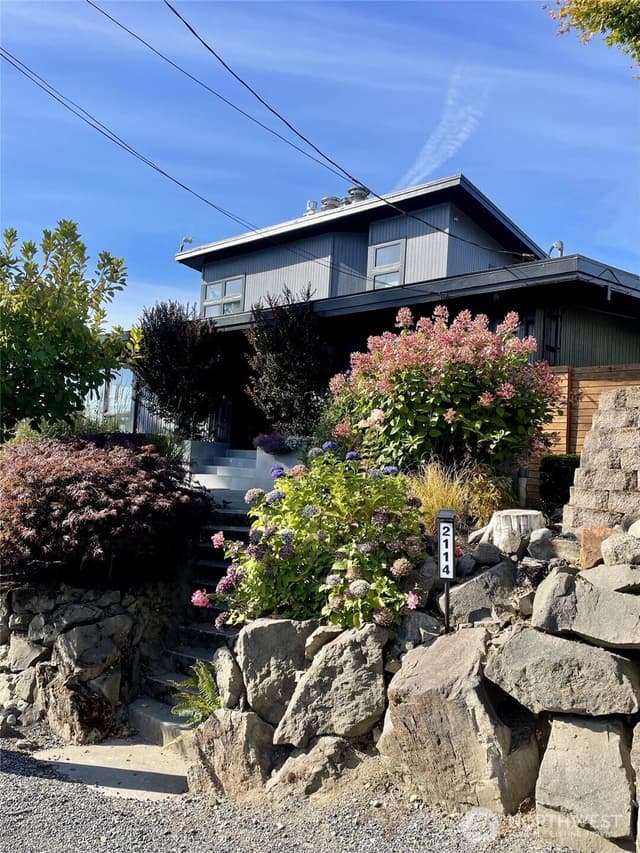 Property photo for 2114 NW 201st Street, Shoreline