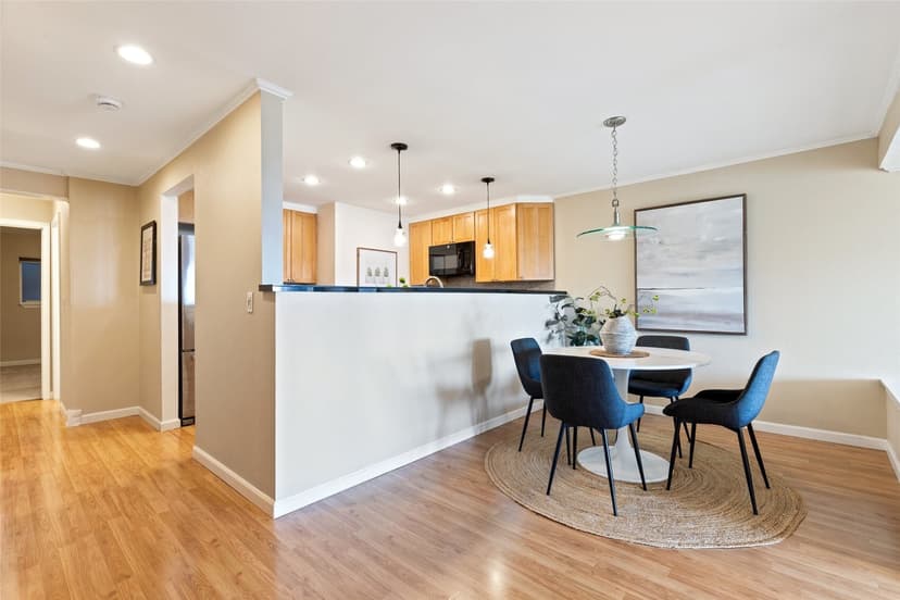 Property photo for 2221 Gilman Drive W #104, Seattle photo 10