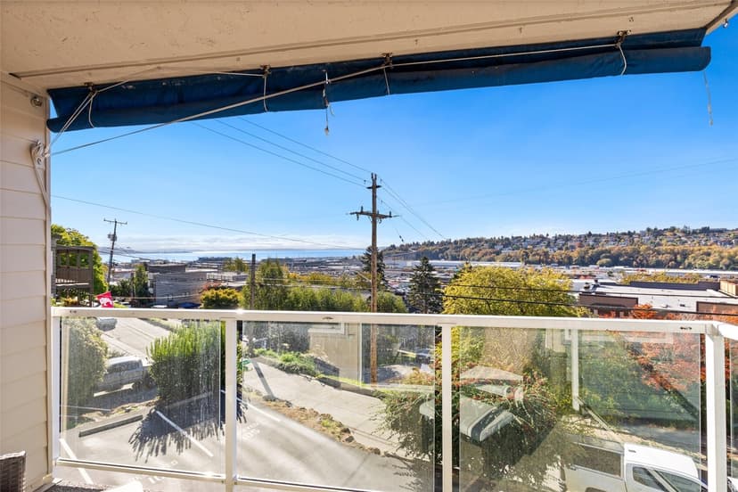 Property photo for 2221 Gilman Drive W #104, Seattle photo 25