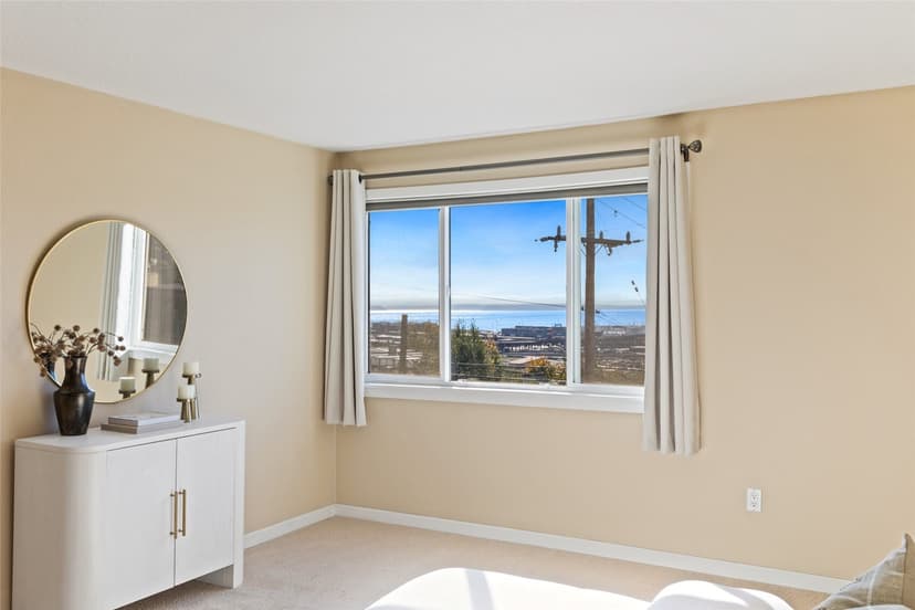 Property photo for 2221 Gilman Drive W #104, Seattle photo 16