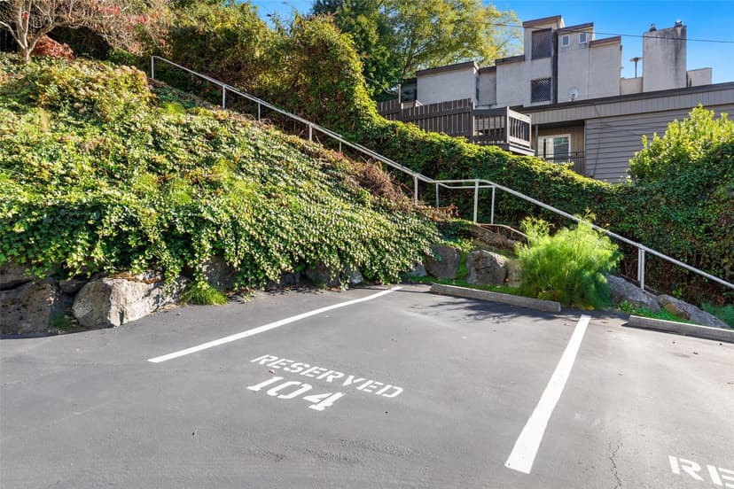 Property photo for 2221 Gilman Drive W #104, Seattle photo 26