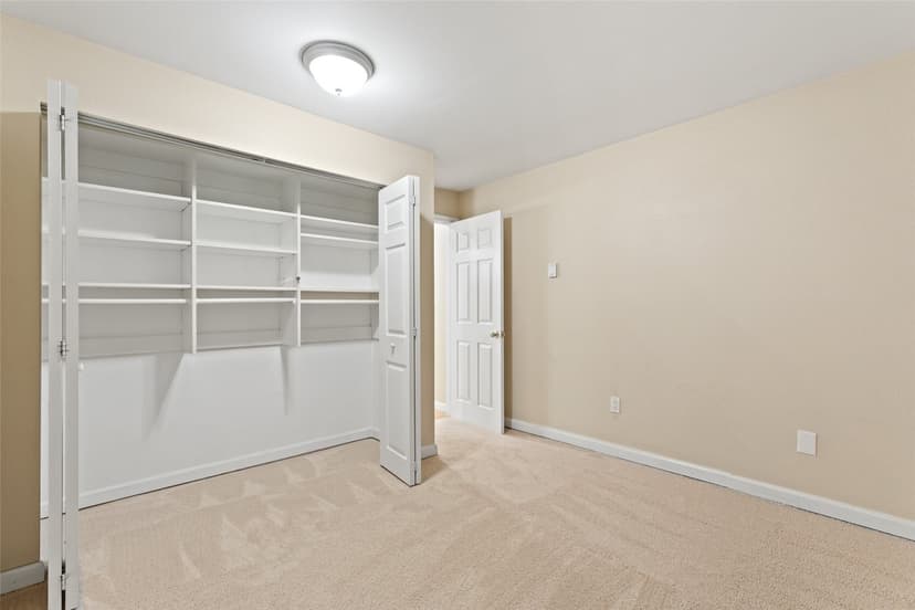 Property photo for 2221 Gilman Drive W #104, Seattle photo 17