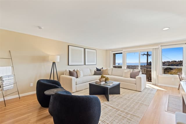 Property photo for 2221 Gilman Drive W #104, Seattle