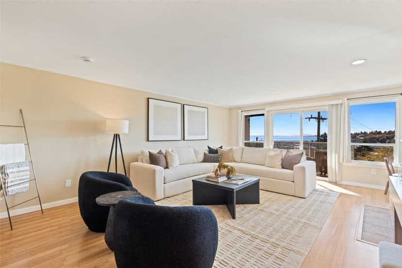 Property photo for 2221 Gilman Drive W #104, Seattle