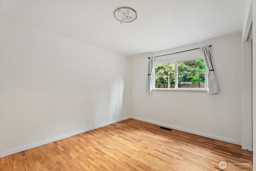 Property photo for 234 SW 208th Street, Normandy Park photo 13