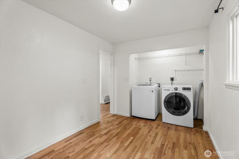 Property photo for 234 SW 208th Street, Normandy Park photo 16