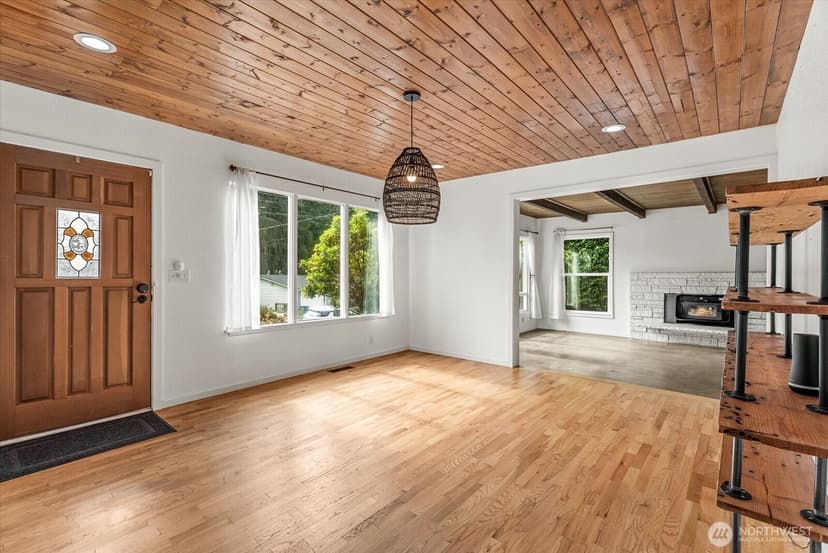Property photo for 234 SW 208th Street, Normandy Park photo 4