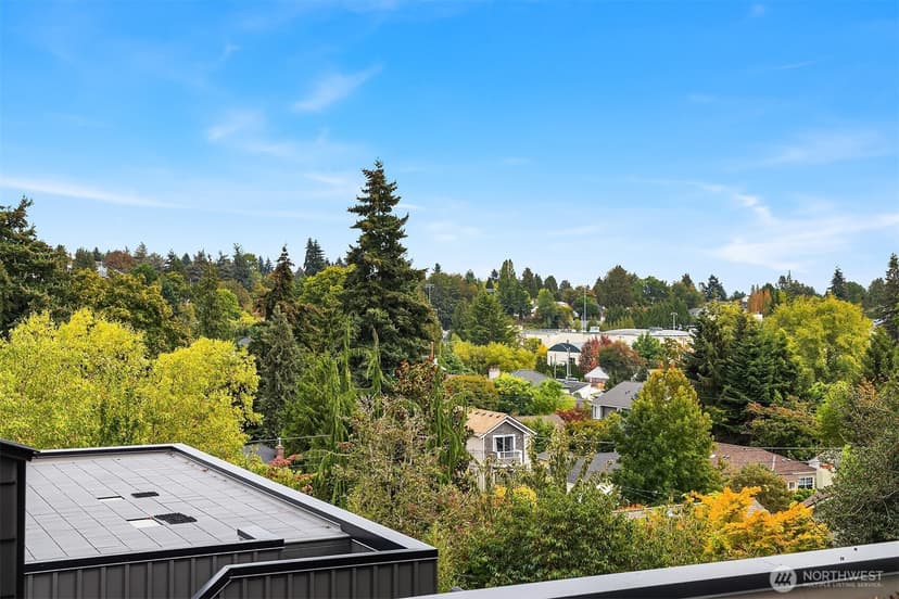 Property photo for 8544 Interlake Avenue N, Seattle photo 8