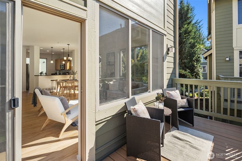 Property photo for 377 NW Pebble Lane, Issaquah photo 14