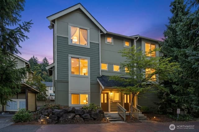 Property photo for 377 NW Pebble Lane, Issaquah