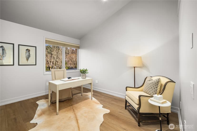 Property photo for 4323 E Lake Sammamish Parkway SE #4323, Issaquah photo 19