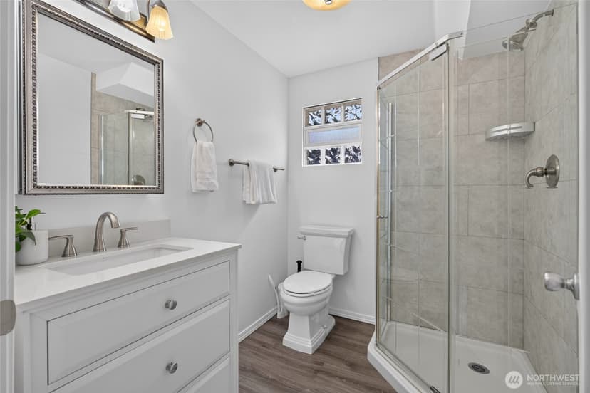 Property photo for 2516 202nd Place SW, Lynnwood photo 30