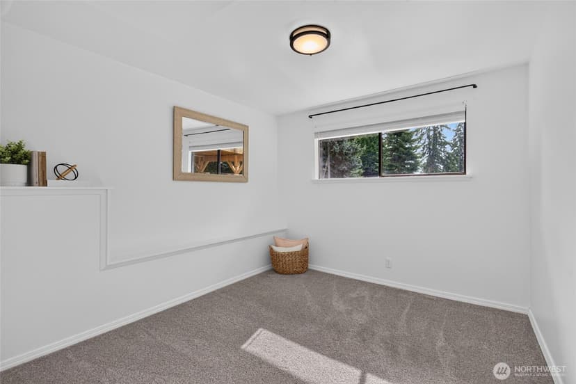 Property photo for 2516 202nd Place SW, Lynnwood photo 31