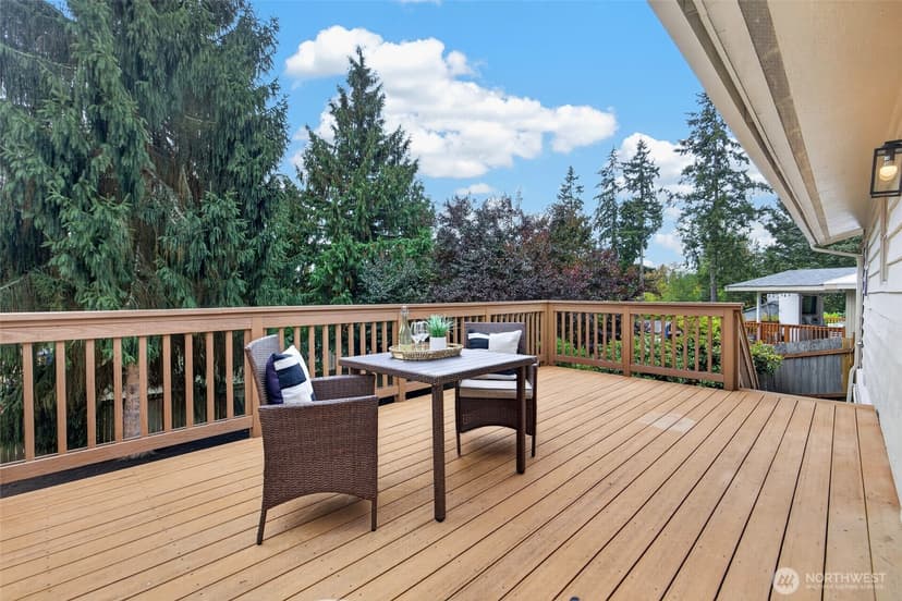 Property photo for 2516 202nd Place SW, Lynnwood photo 12