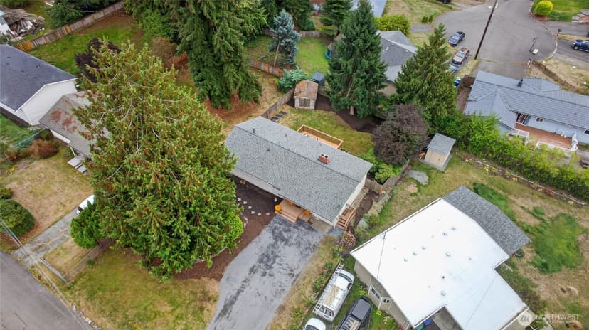 Property photo for 2516 202nd Place SW, Lynnwood photo 36