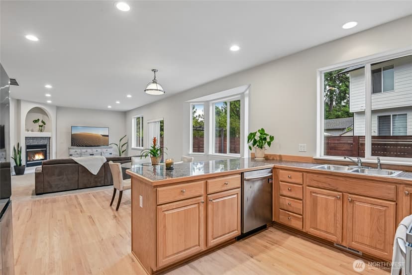 Property photo for 22024 102nd Place SE, Kent photo 10
